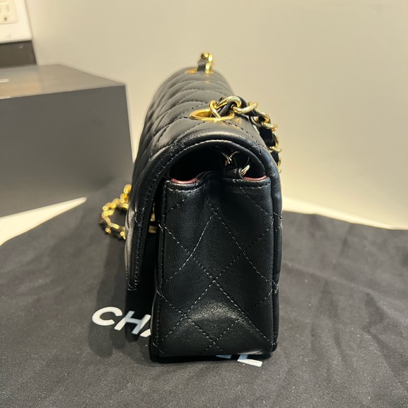 CHANEL Handbags - Chanel Flap Bag Mini Black